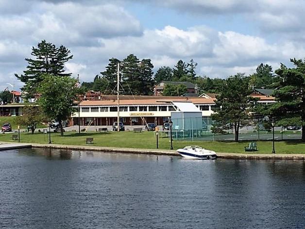 Clark'S Beach Motel Old Forge Εξωτερικό φωτογραφία