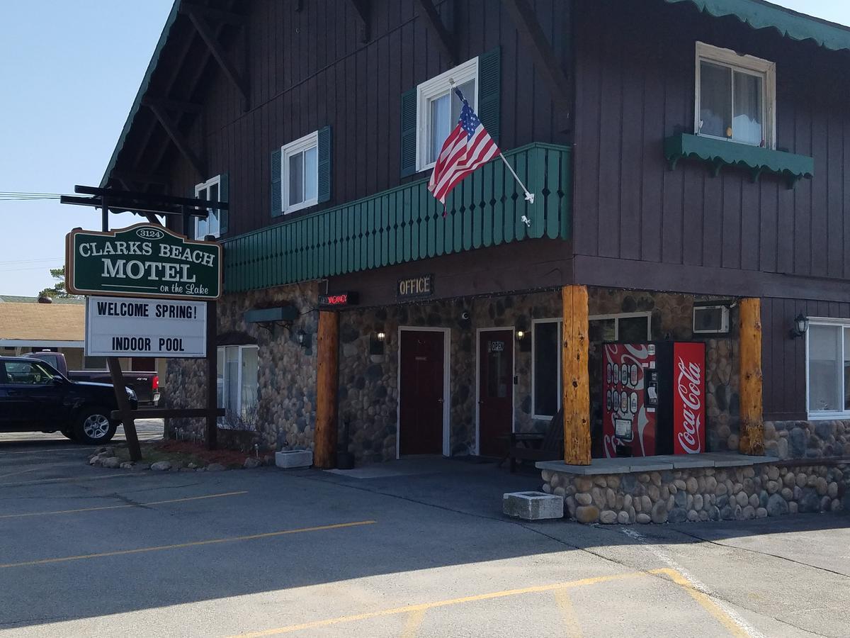 Clark'S Beach Motel Old Forge Εξωτερικό φωτογραφία