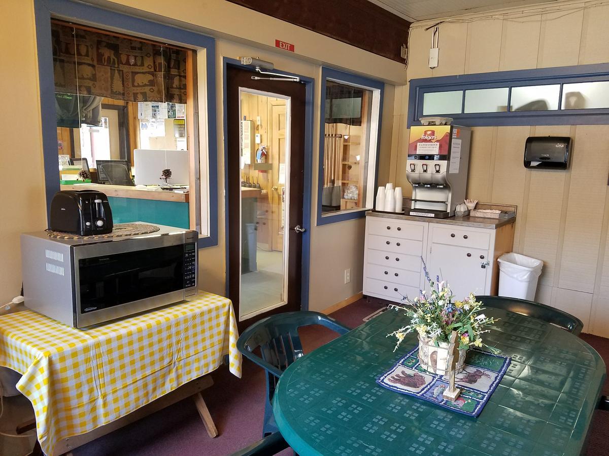 Clark'S Beach Motel Old Forge Εξωτερικό φωτογραφία