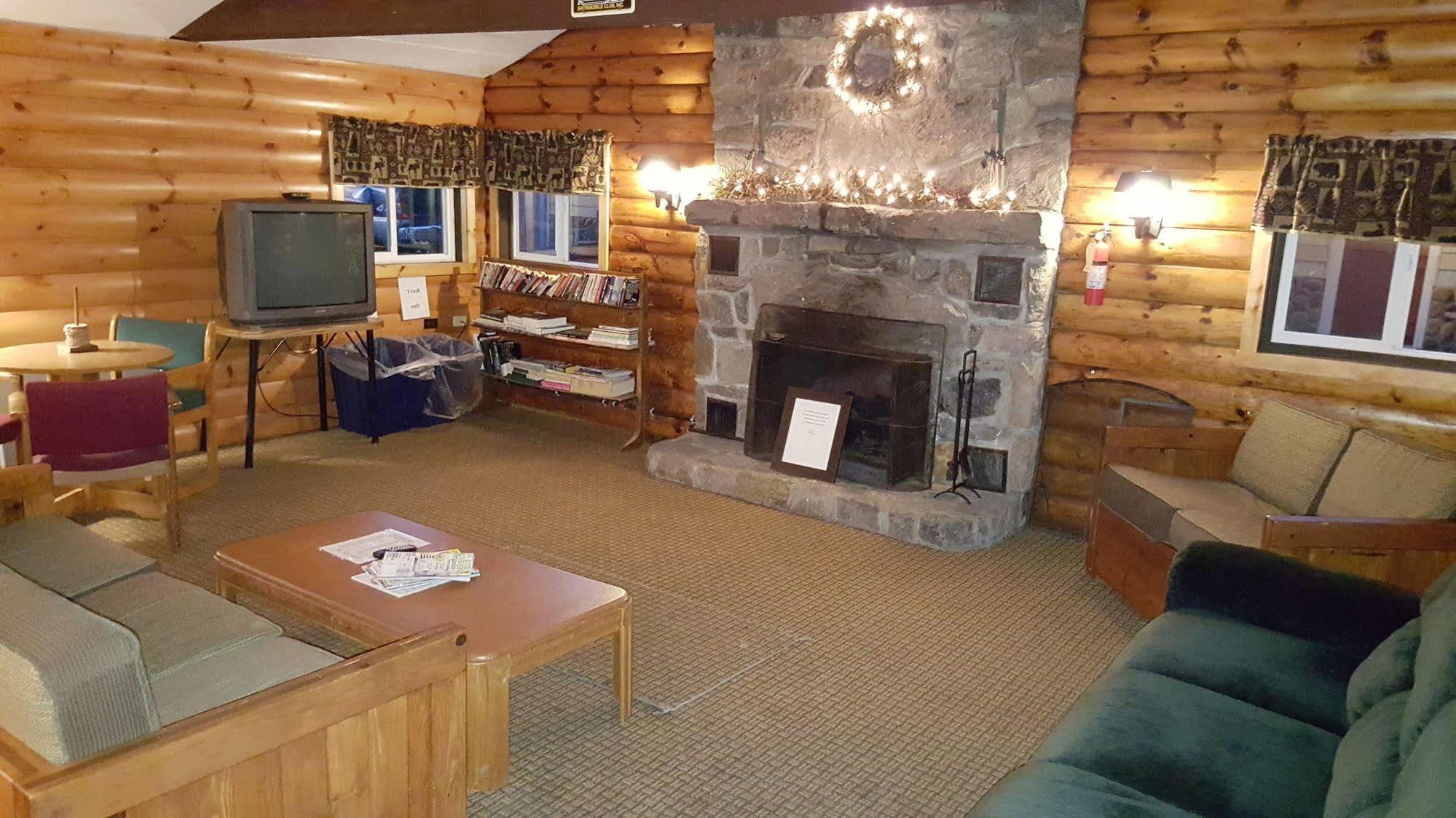 Clark'S Beach Motel Old Forge Εξωτερικό φωτογραφία